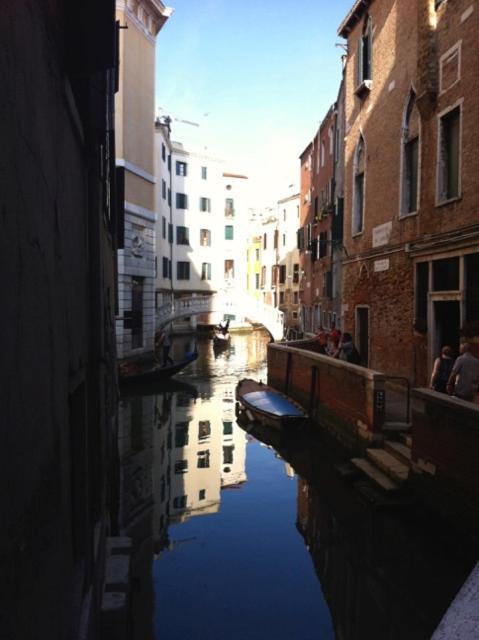 B&B Al Teatro With Canal View Veneţia Exterior foto
